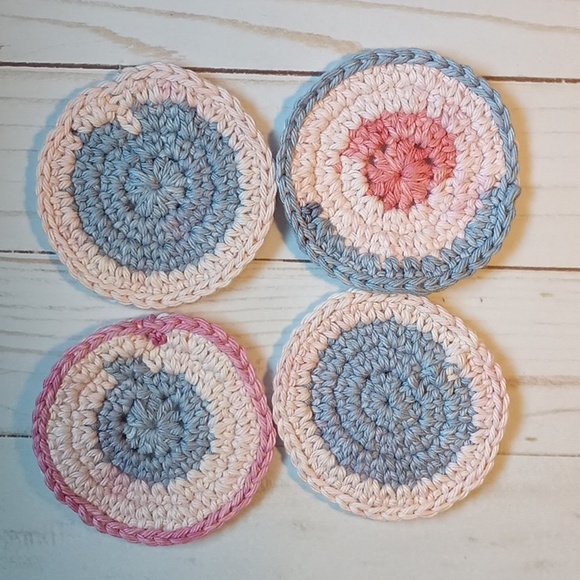 Handmade Cotton Facial Rounds - Picture 2 of 4